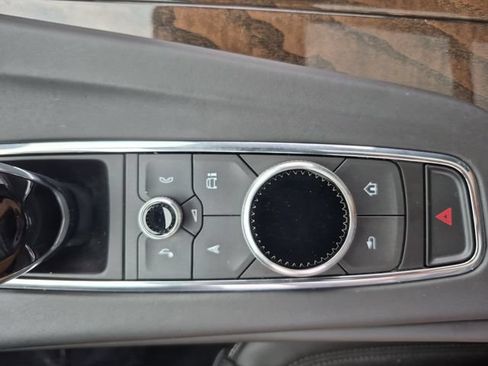 Certified 2024 Cadillac Escalade Premium Luxury Platinum w/ LPO, Floor Liner Package AWD/4WD image 24