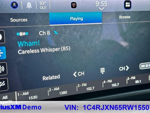 Used 2024 Jeep Wrangler Unlimited AWD/4WD image 33