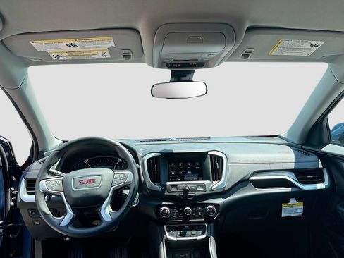 Used 2024 GMC Terrain SLE w/ Driver Convenience Package FWD image 19