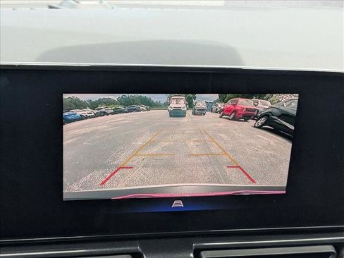 Used 2024 Chevrolet TrailBlazer LT w/ Driver Confidence Package FWD image 9