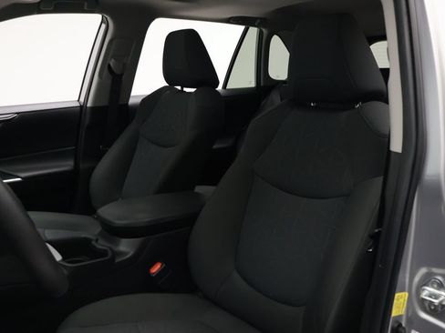 Certified 2023 Toyota RAV4 XLE w/ Convenience Package AWD/4WD image 13