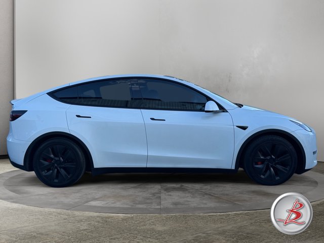 Used 2022 Tesla Model Y Performance AWD/4WD image 8