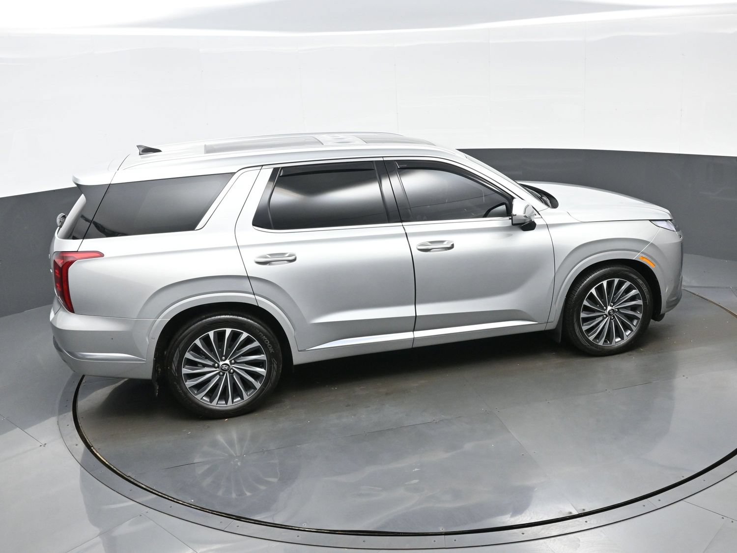 Certified 2024 Hyundai Palisade Calligraphy AWD/4WD image 42