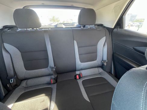 Used 2025 Chevrolet TrailBlazer LT image 35