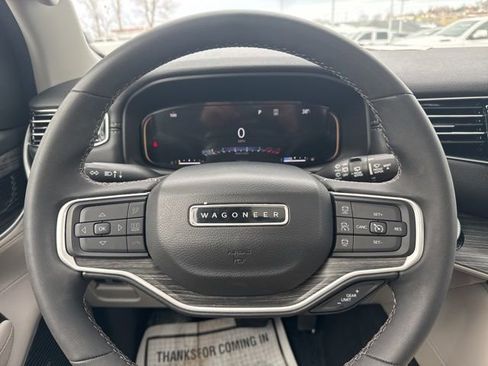Used 2023 Jeep Wagoneer Series III w/ Premium Group I image 35