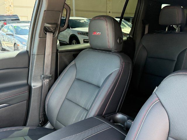 Used 2026 Chevrolet Traverse Z71 AWD/4WD image 16