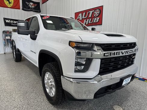 Used 2021 Chevrolet Silverado 2500 LT w/ Fleet Comfort Package AWD/4WD image 4