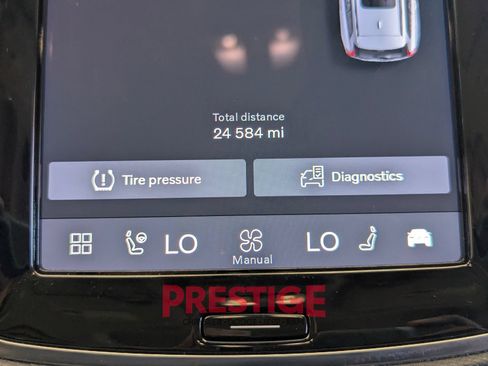 Used 2024 Volvo XC90 B6 Plus AWD/4WD image 14