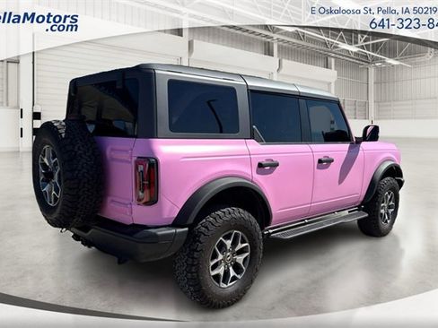 Used 2022 Ford Bronco Badlands image 3