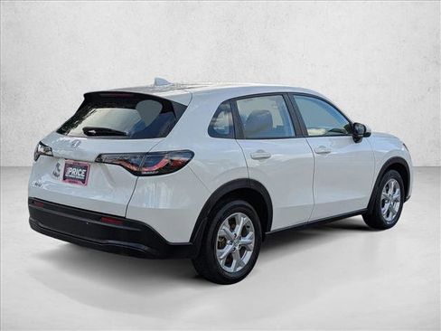 Used 2024 Honda HR-V LX image 5