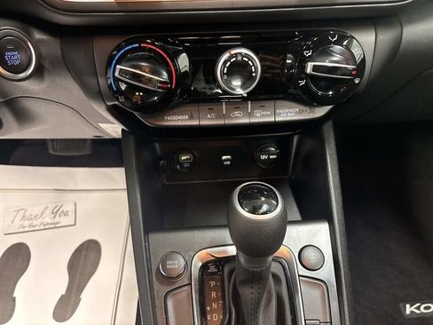 Used 2023 Hyundai Kona SEL image 17