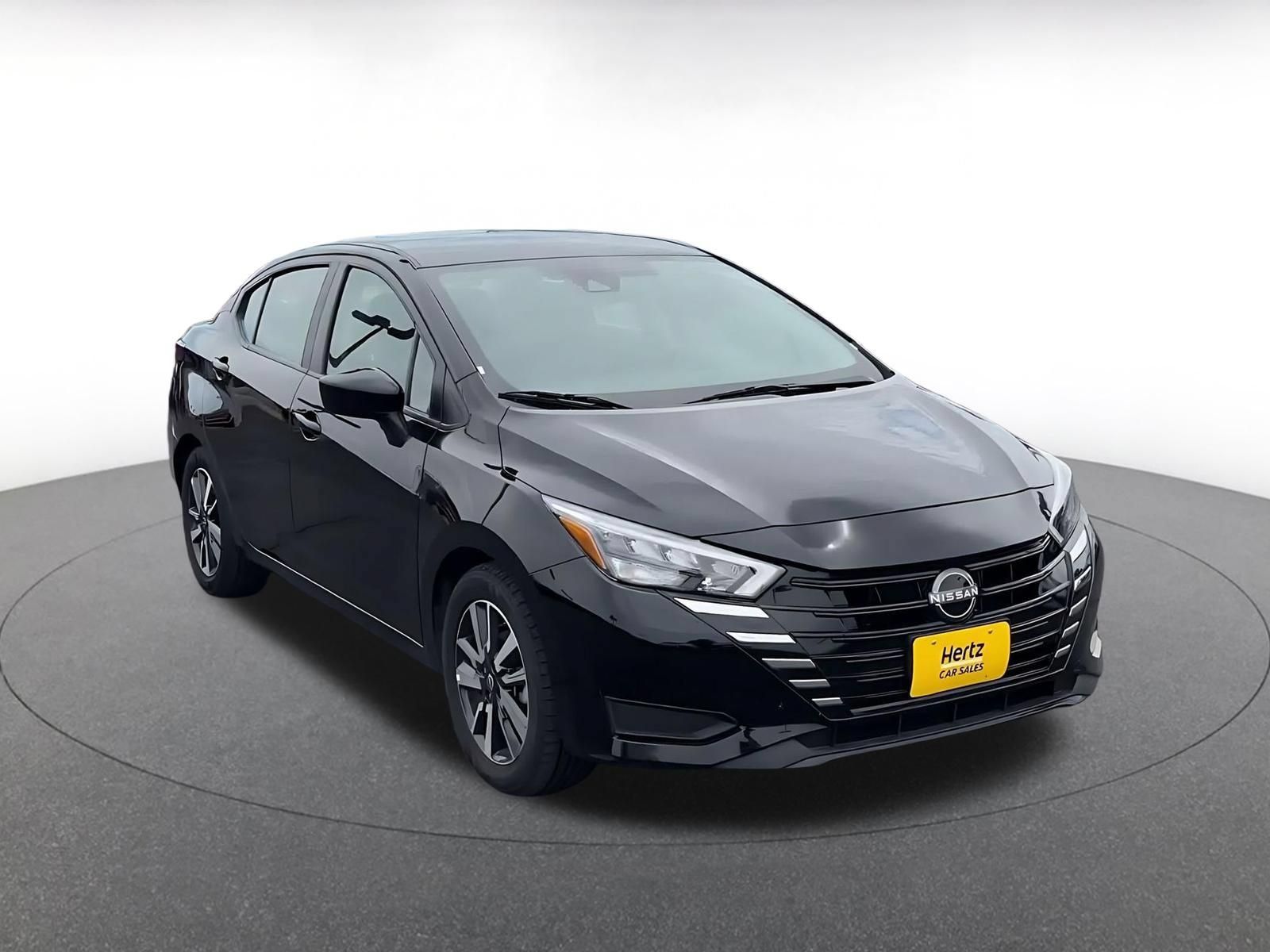 Used 2025 Nissan Versa SV FWD image 3