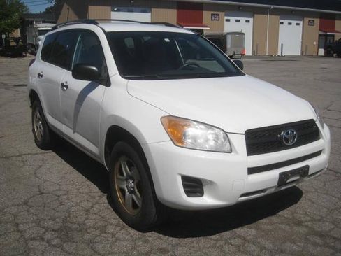 Used 2009 Toyota RAV4 2WD w/ Base L4 Extra Value Pkg image 3
