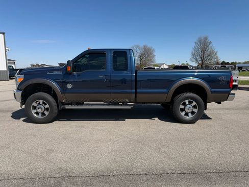 Used 2015 Ford F350 Lariat image 1