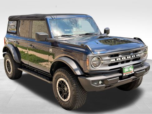 Used 2021 Ford Bronco Big Bend w/ Sasquatch Package AWD/4WD image 3