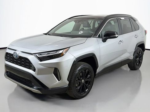 Used 2022 Toyota RAV4 XSE w/ XSE Grade Weather Package AWD/4WD image 11