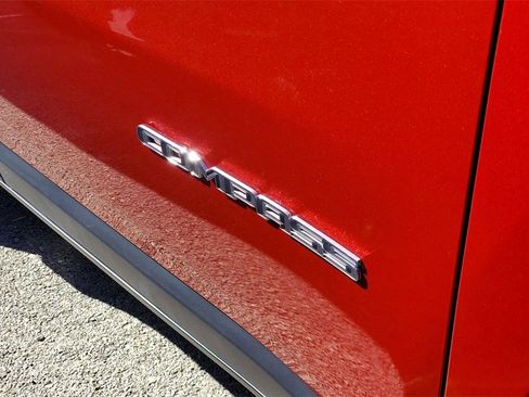 Used 2025 Jeep Compass Limited image 6