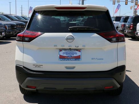 Used 2023 Nissan Rogue SV AWD/4WD image 6