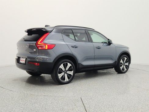 Used 2023 Volvo XC40 Recharge Plus w/ Protection Package Premier AWD/4WD image 5