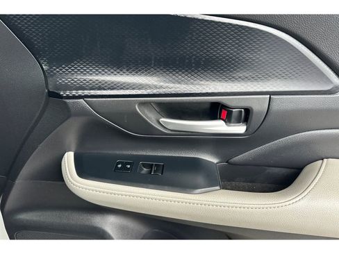 Certified 2024 Toyota Grand Highlander AWD Hybrid image 19