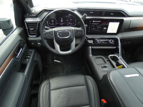 Certified 2025 GMC Sierra 2500 Denali w/ Denali Reserve Package image 14