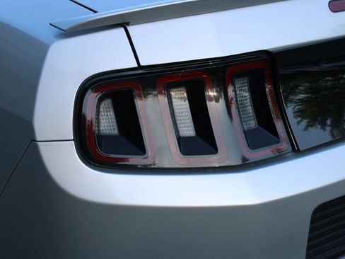 Used 2013 Ford Mustang GT RWD image 24