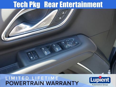 Used 2024 Chevrolet Tahoe High Country w/ Advanced Technology Package AWD/4WD image 14