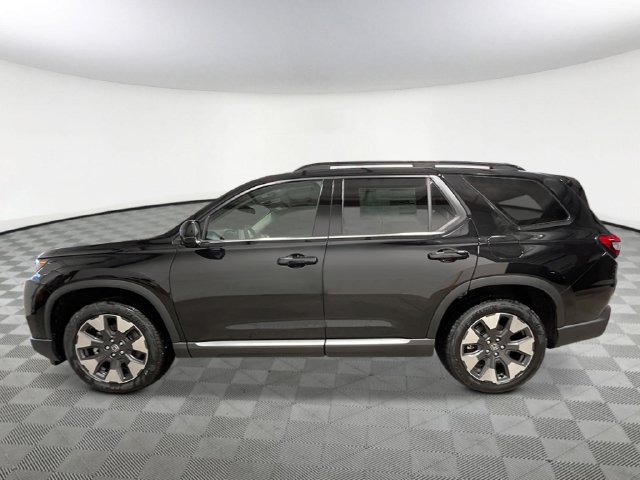 New 2026 Honda Pilot Touring image 3