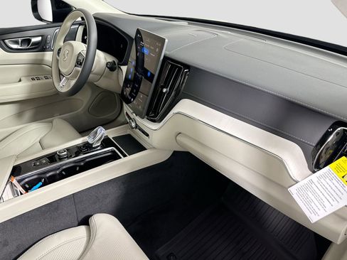 New 2026 Volvo XC60 B5 Ultra w/ Protection Package Premier image 31
