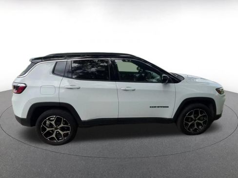 Used 2025 Jeep Compass Limited AWD/4WD image 15
