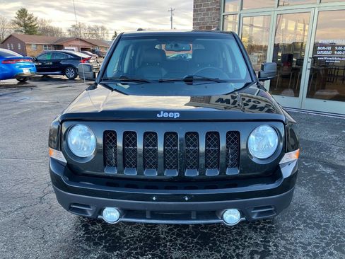 Used 2014 Jeep Patriot Limited w/ Premium Sound Group image 8