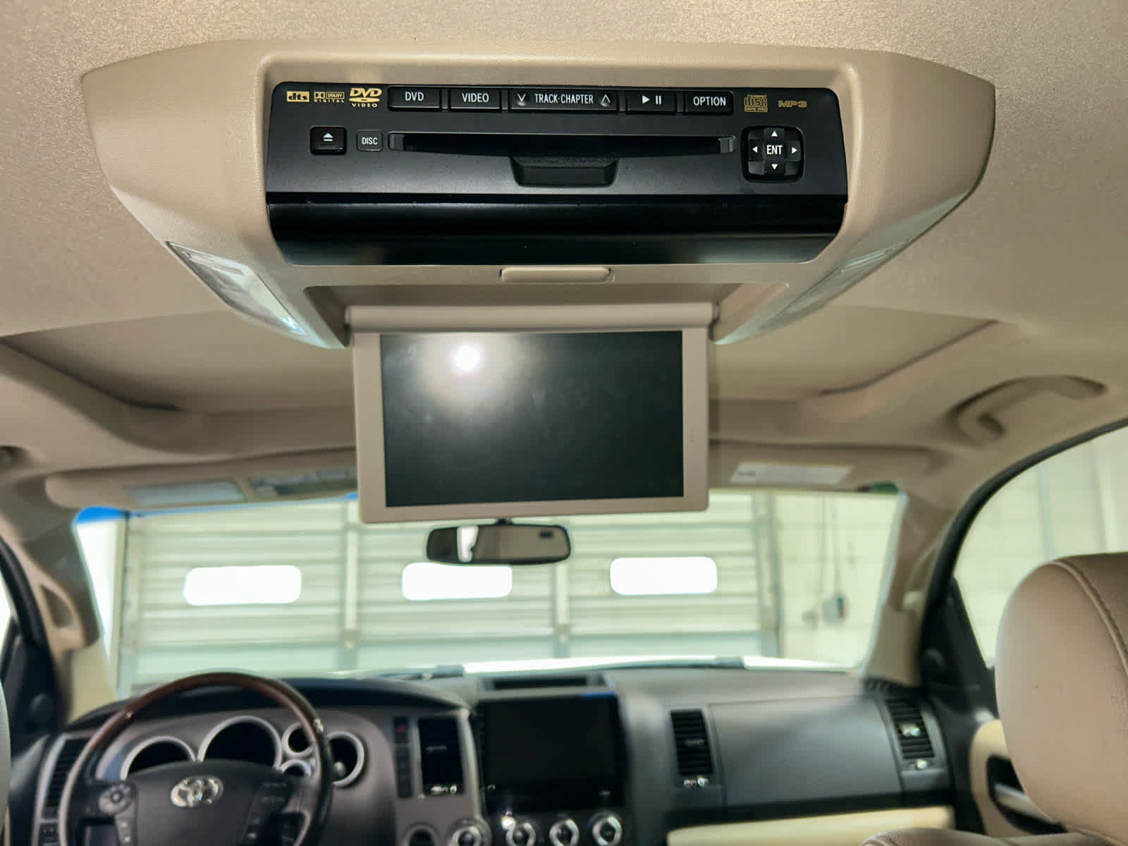 Used 2012 Toyota Sequoia Platinum AWD/4WD image 5