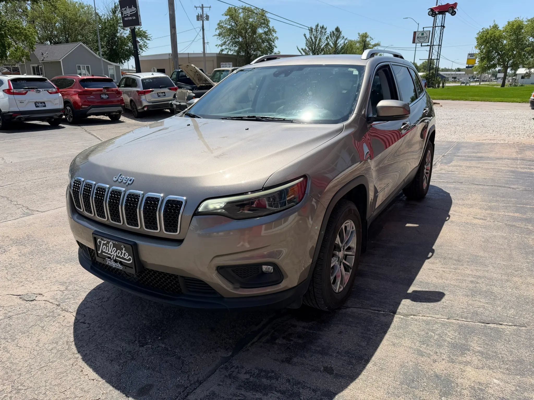Used 2021 Jeep Cherokee Latitude Plus AWD/4WD image 4
