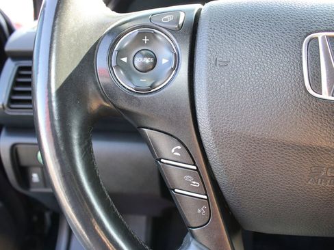 Used 2015 Honda Accord Sport image 25