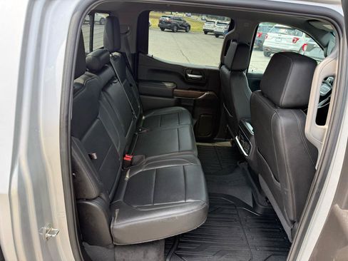 Used 2021 GMC Sierra 1500 SLT AWD/4WD image 17