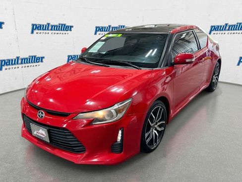 Used 2014 Scion tC FWD image 1