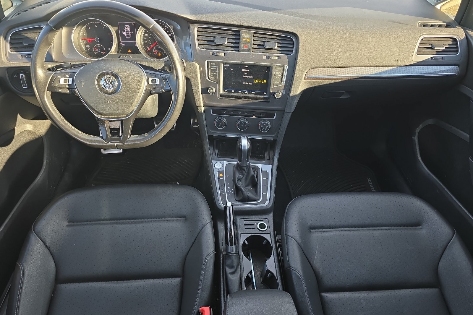 Used 2017 Volkswagen Golf Alltrack SE AWD/4WD image 9