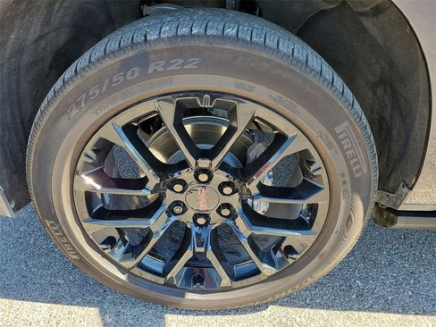 Used 2023 GMC Yukon XL Denali image 14