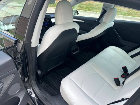 Used 2022 Tesla Model 3 Long Range AWD/4WD image 8