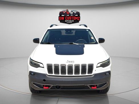 Used 2022 Jeep Cherokee Trailhawk w/ Comfort/Convenience Group AWD/4WD image 2
