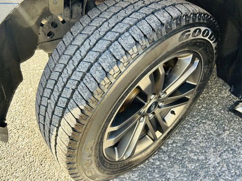 Used 2019 Ford Expedition XLT w/ Equipment Group 202A image 22