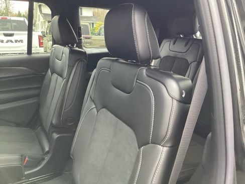 New 2025 Jeep Grand Cherokee L Altitude AWD/4WD image 21