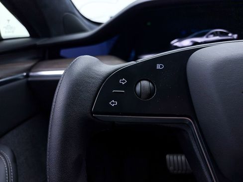 Used 2022 Tesla Model S image 26