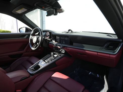 Used 2020 Porsche 911 Carrera 4S AWD/4WD image 63