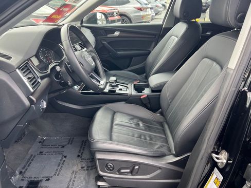 Used 2023 Audi Q5 2.0T Premium w/ Convenience Package image 13