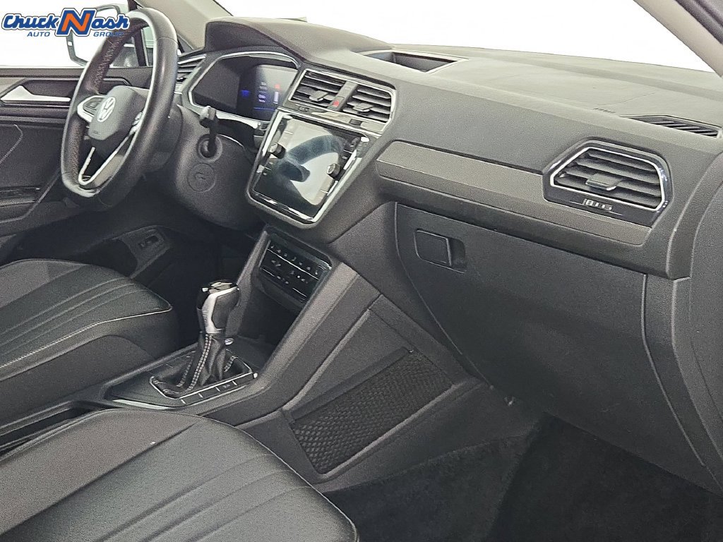 Used 2022 Volkswagen Tiguan SE FWD image 33