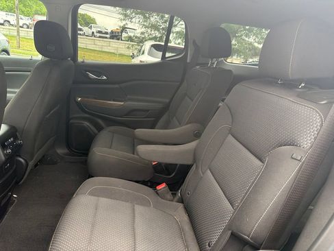 Used 2021 GMC Acadia SLE FWD image 10