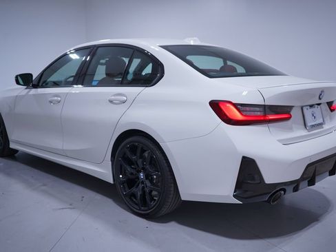 Used 2026 BMW 330i Sedan w/ M Sport Package RWD image 3