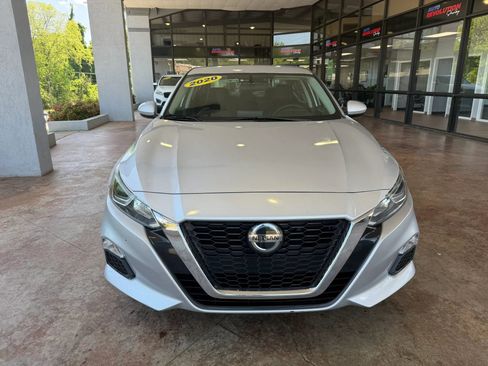 Used 2020 Nissan Altima 2.5 S FWD image 2