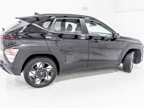 Used 2024 Hyundai Kona SEL FWD image 8